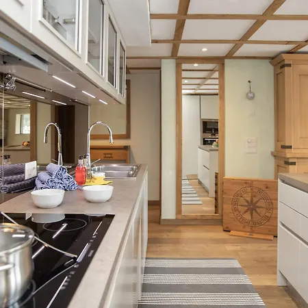 Chesa Piz Mezdi - St- Moritz By Interhome Lägenhet *