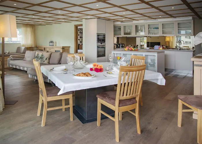 Daire Chesa Piz Mezdi - St- Moritz By Interhome